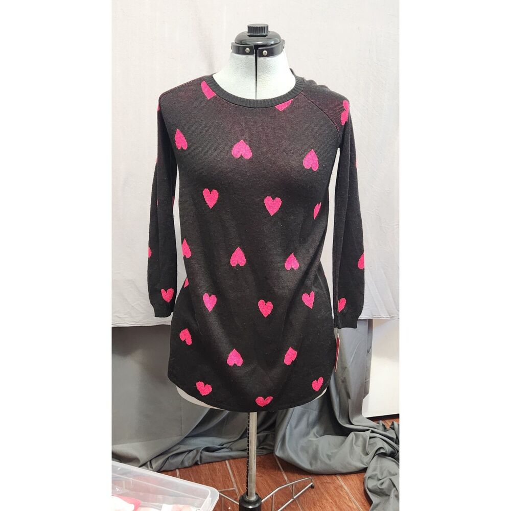 Xhilaration Love Beach Sweater Black Pink Heart Intarsia Knit Crewneck L